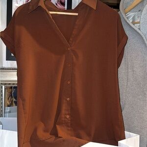 Brown Button Down Shirt with Notched Collar and Buttoned Style